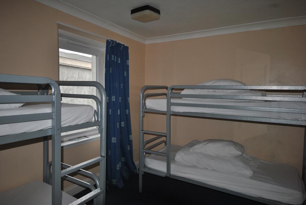 קייליקין Saucy Mary'S Hostel מראה חיצוני תמונה